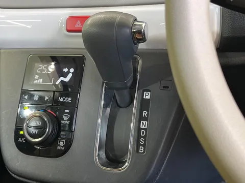 Daihatsu Mira Tocot