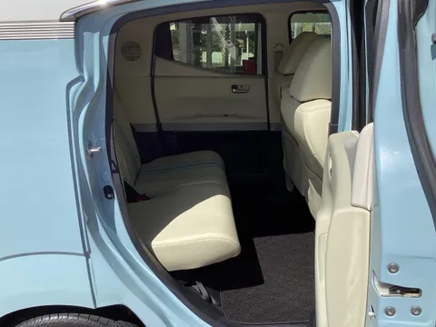Honda N-BOX Slash