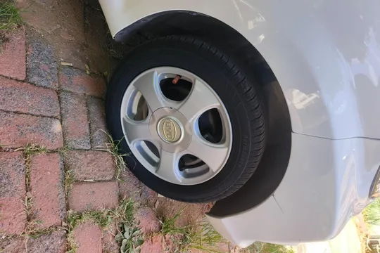BYD F0