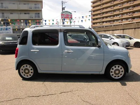 Daihatsu Mira Cocoa