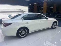 Infiniti Q50L