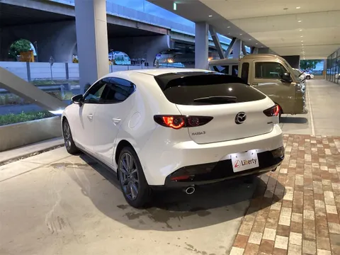 Mazda MAZDA3 Fastback
