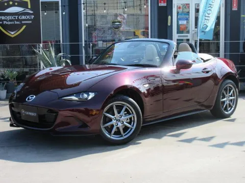 Mazda MX-5 (Roadster)