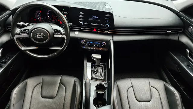 Hyundai Elantra (Avante)