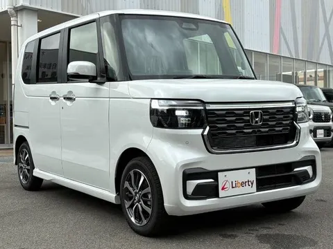 Honda N-BOX Custom