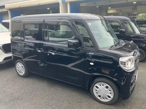 Suzuki Spacia