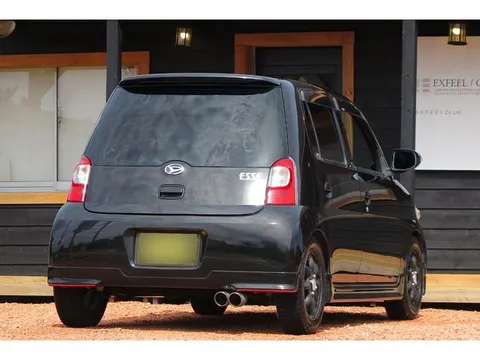 Daihatsu Esse