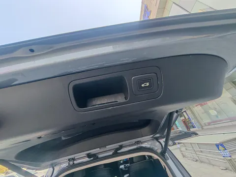 Roewe iMAX8