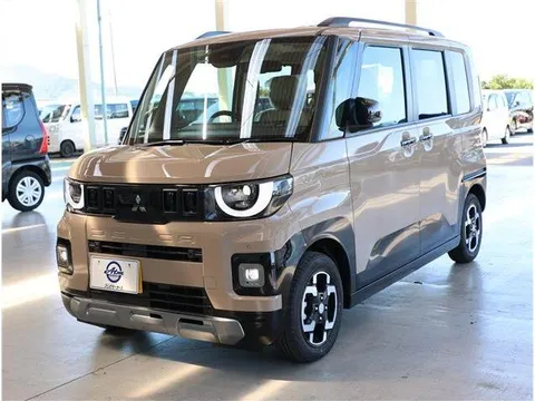 Mitsubishi Delica Mini
