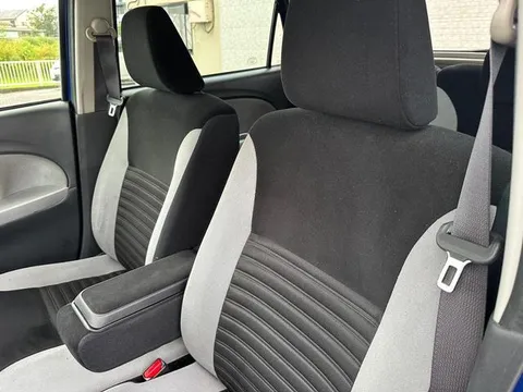 Toyota Pixis Joy