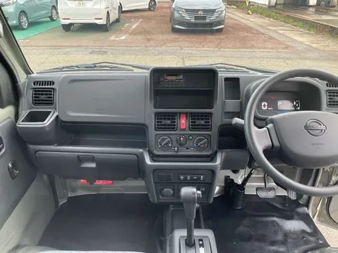 Nissan Clipper Truck