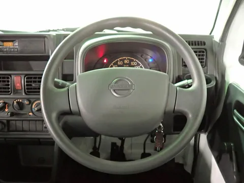 Nissan Clipper Truck
