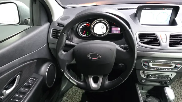 Renault SM3