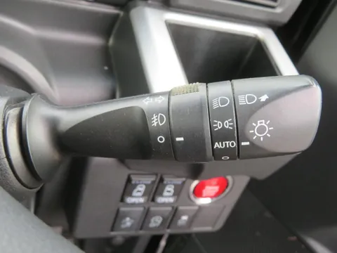 Toyota Pixis Mega