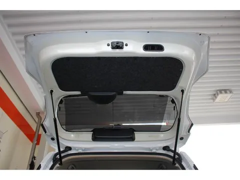 Mitsubishi eK X