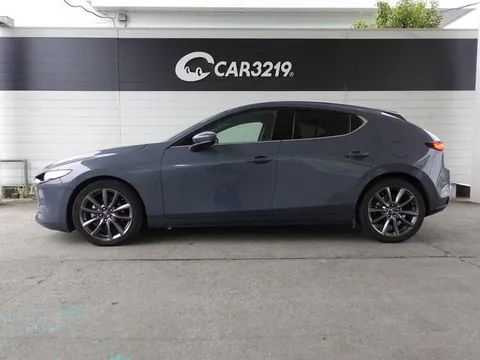 Mazda MAZDA3 Fastback