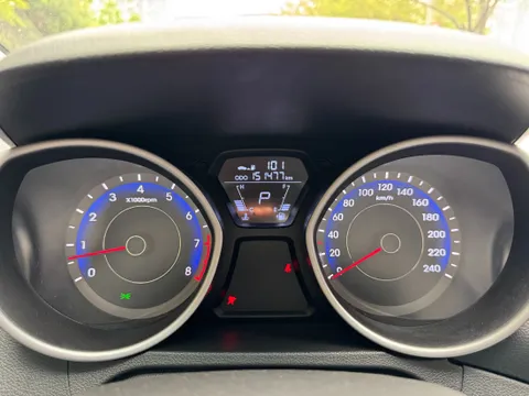Hyundai Elantra (Avante)