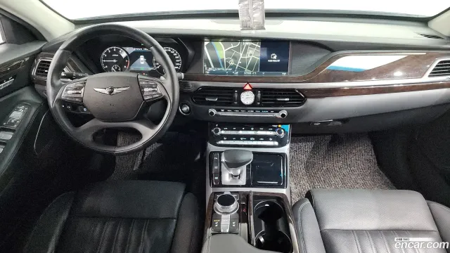 Genesis G90 (EQ900)