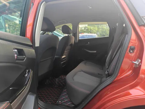 Venucia T70