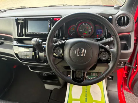 Honda N-WGN Custom