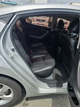 Hyundai Elantra (Avante)