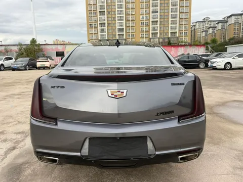 Cadillac XTS