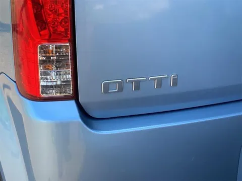 Nissan Otti