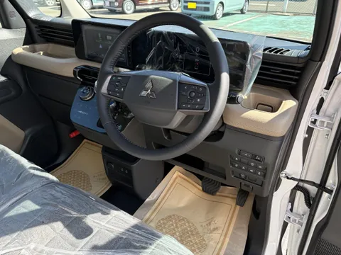 Mitsubishi Delica Mini