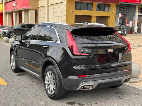 Cadillac XT4