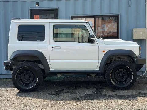 Suzuki Jimny Sierra