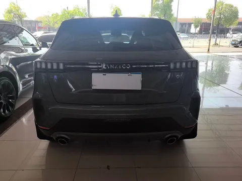 Lynk & Co 06