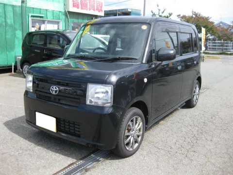 Toyota Pixis Space