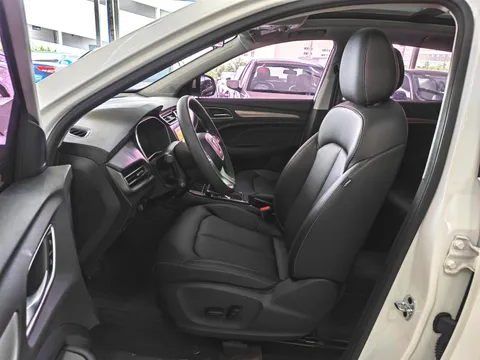 Roewe RX3