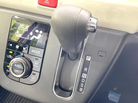 Daihatsu Mira Tocot