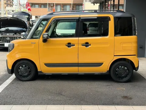 Suzuki Spacia Gear