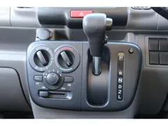 Mitsubishi Minicab Van