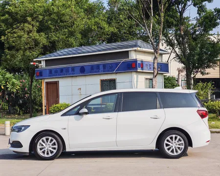 Buick GL6