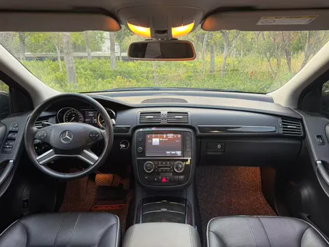 Mercedes-Benz R-Class