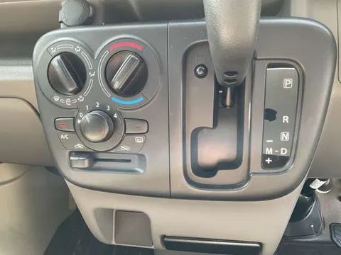 Nissan Clipper