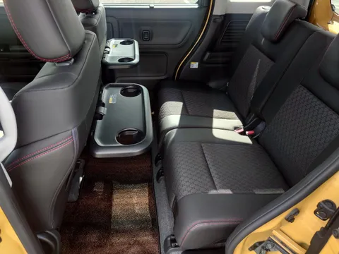 Suzuki Spacia Custom