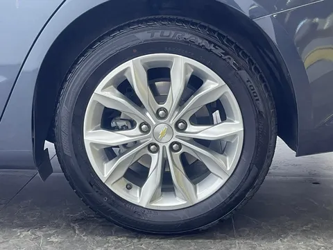 Chevrolet Malibu XL