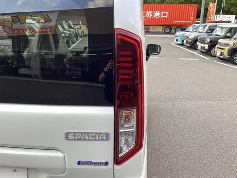 Suzuki Spacia