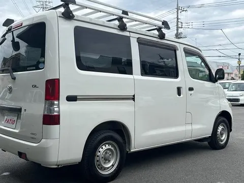 Toyota TownAce Van