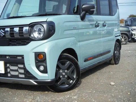 Suzuki Spacia