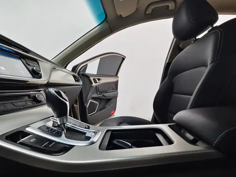 Geely Emgrand GL