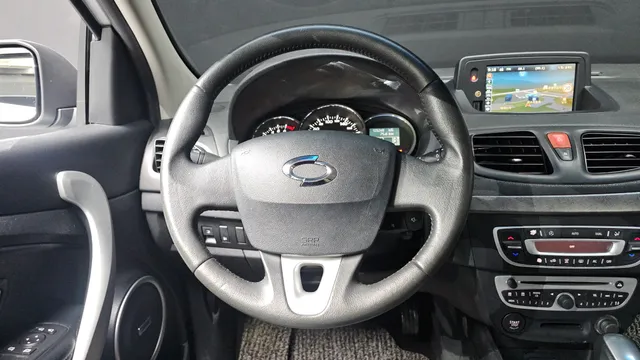 Renault SM3