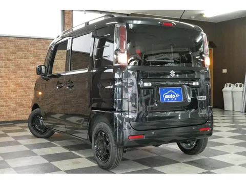 Suzuki Spacia Base