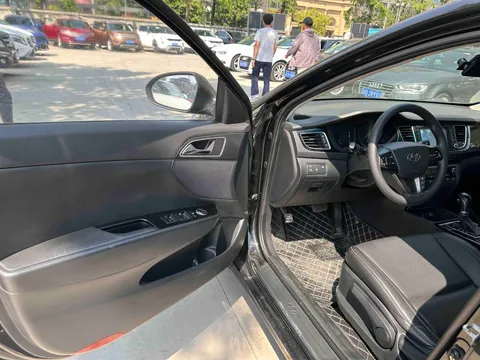 Hyundai Mistra