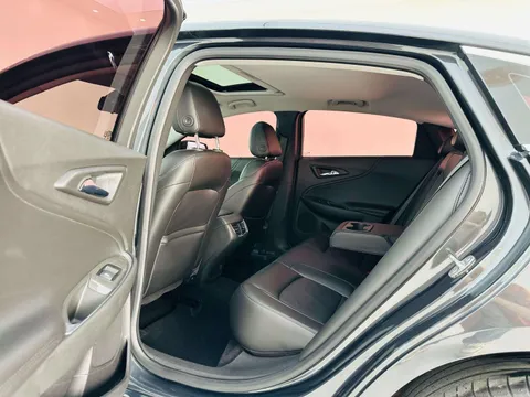 Chevrolet Malibu XL