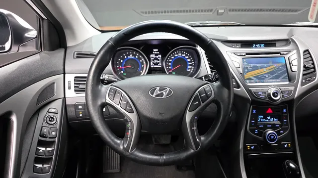 Hyundai Elantra (Avante)